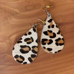 Leather earrings